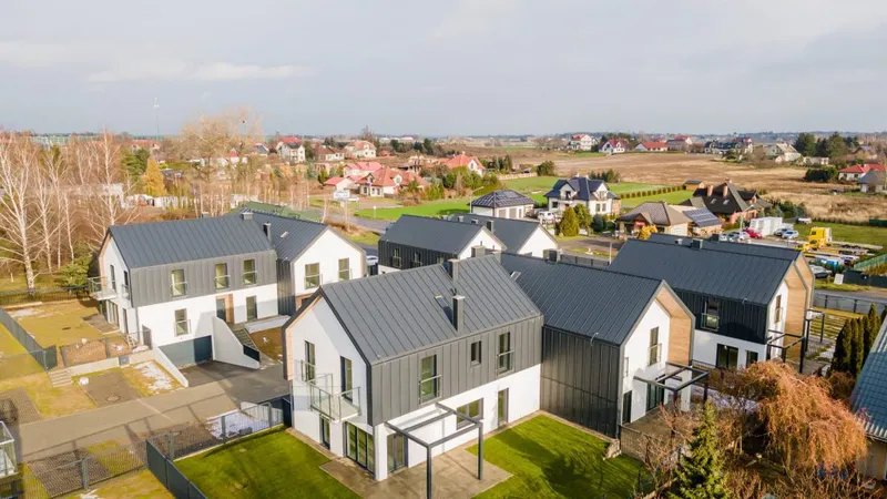 Osiedle 8 domów jednorodzinnych pod Lublinem